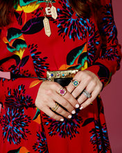 Load image into Gallery viewer, Family Medallions - Medium