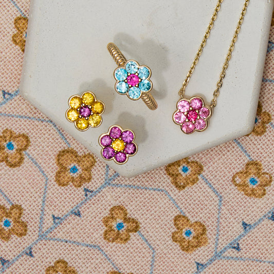 Blooms pieces together - Stud Earrings in yellow sapphire and grape garnet, Medium Ring in blue zircon and pink ruby, Small Pendant Necklace in Mehenge spinel and pink sapphire