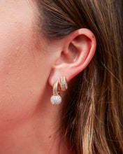 Load image into Gallery viewer, Revel Ribbed Huggie - Diamond