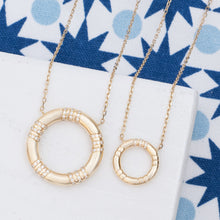 Load image into Gallery viewer, Crew Large Circle Pendant Necklace - Diamond