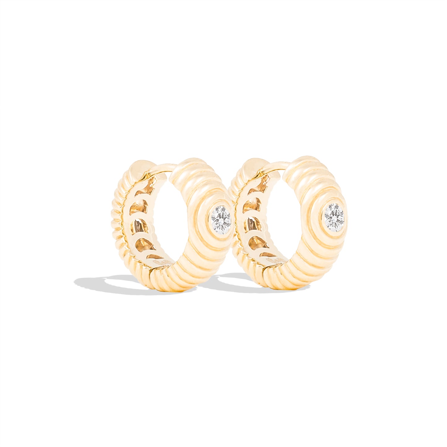 Revel Ribbed Huggie - Diamond