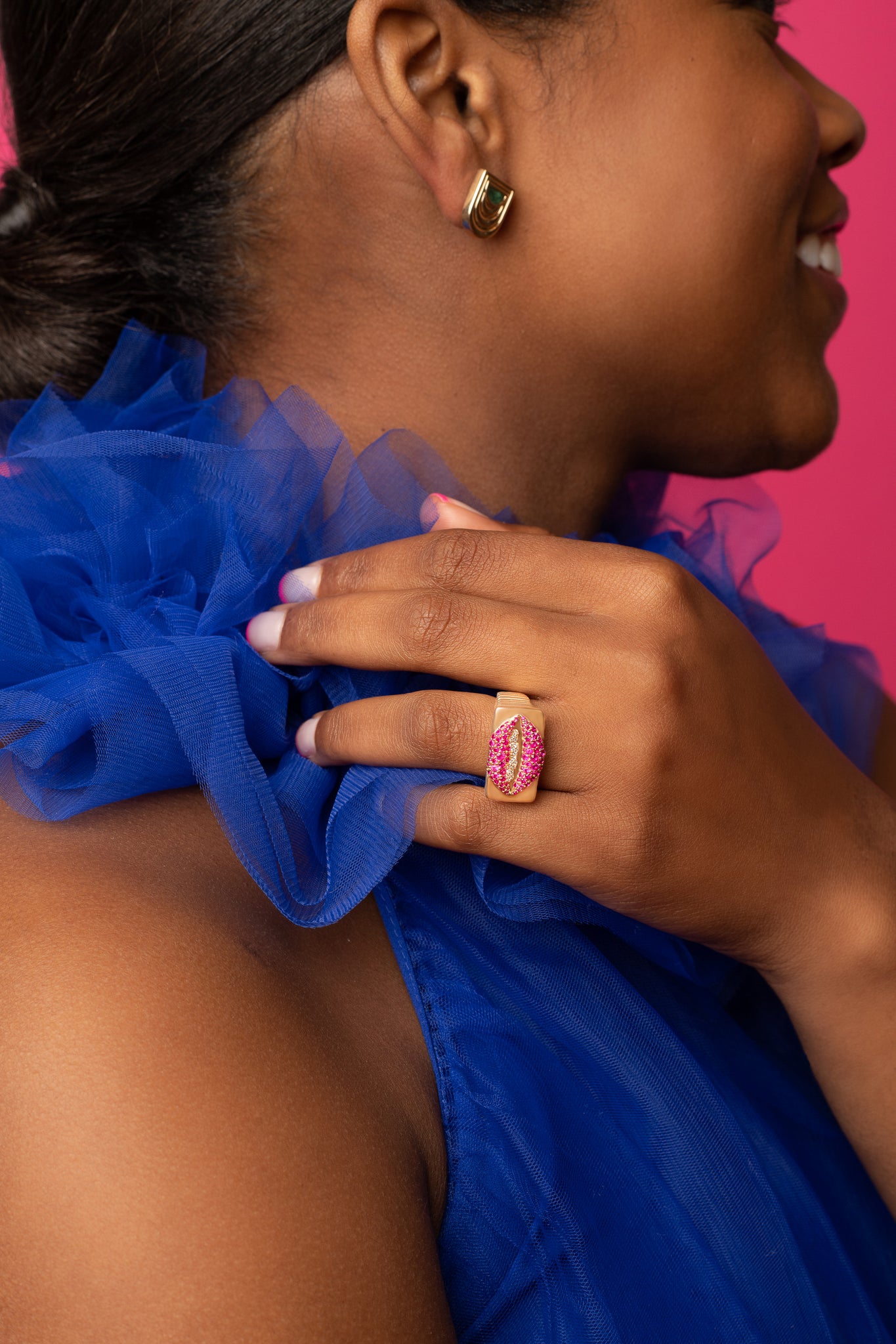 Lips hotsell finger ring