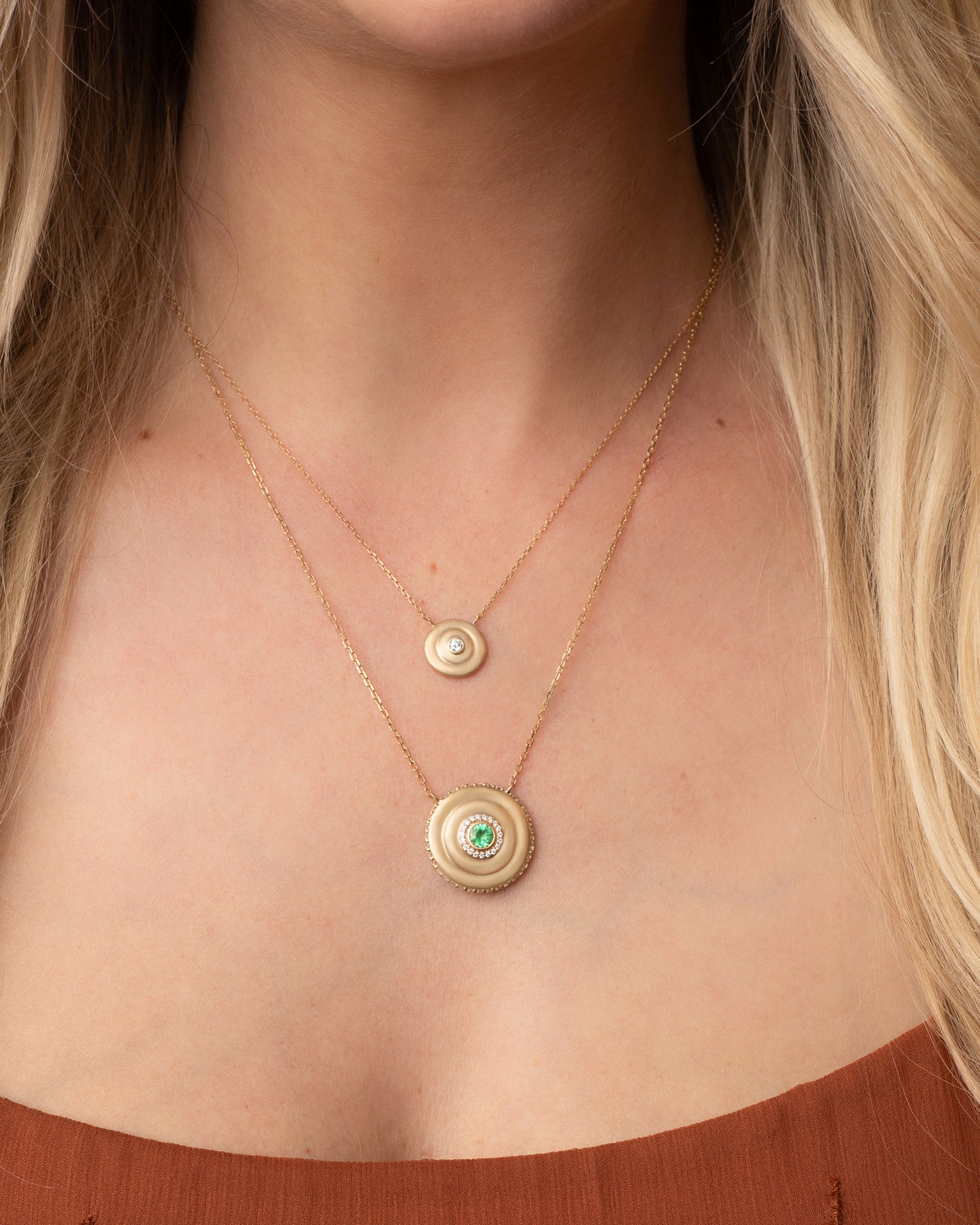 Evolve Small Disk Pendant Necklace - Emerald