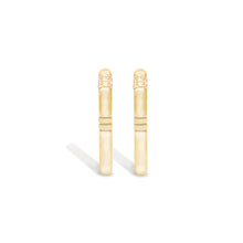Load image into Gallery viewer, Crew Oval Small Hoop Earring - Diamond
