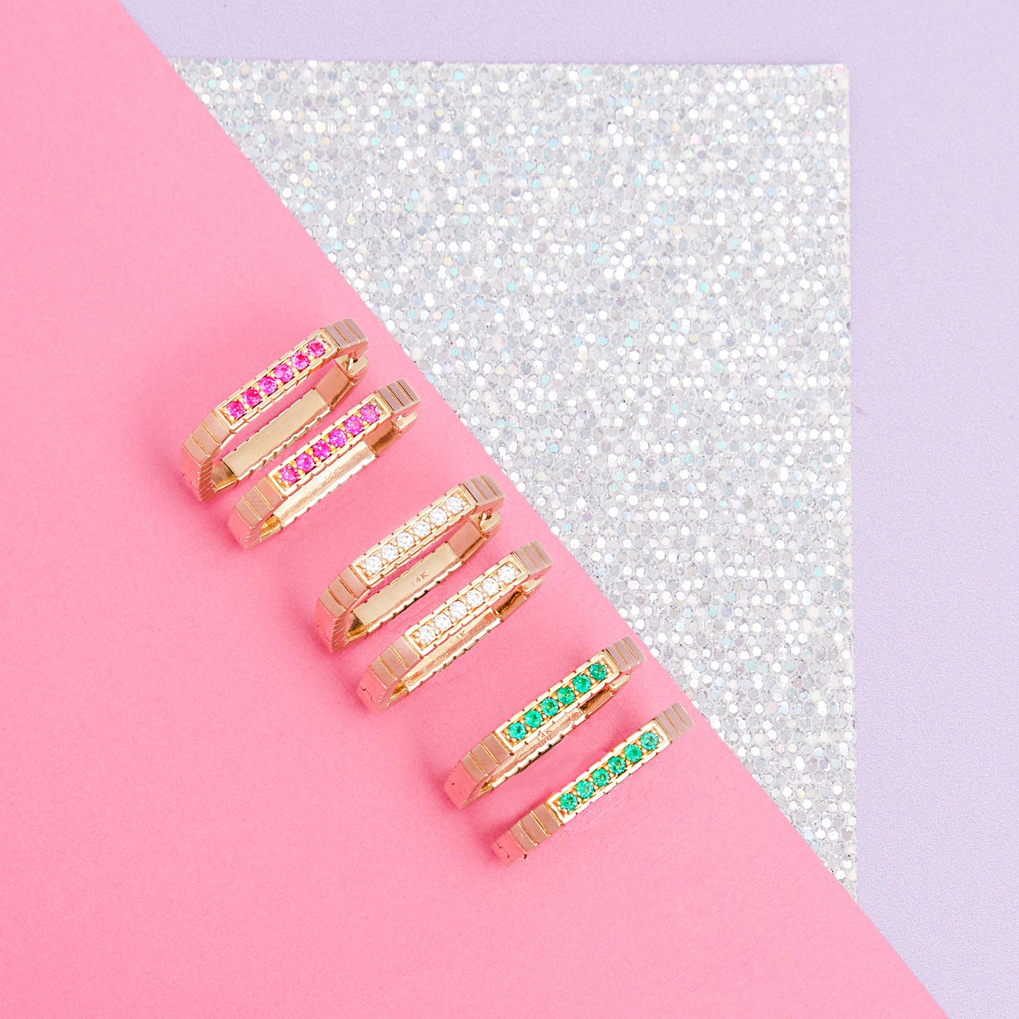 Spark Side Stone Etched Stacking Band Ring - Emerald