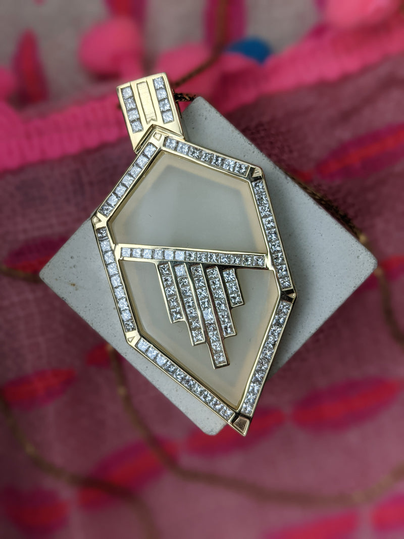 An 'end of an era' celebration piece, using a no longer needed wedding set