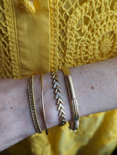 Load image into Gallery viewer, Spark Chevron Link Bracelet - Diamond
