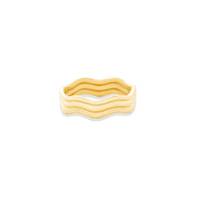 Load image into Gallery viewer, The Edge Wave Ring - Gold
